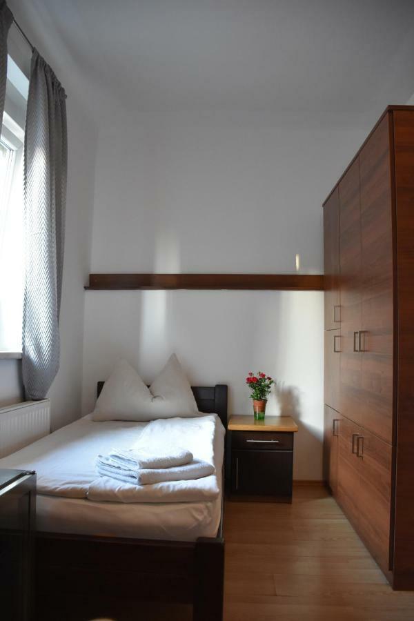 451 * Graz